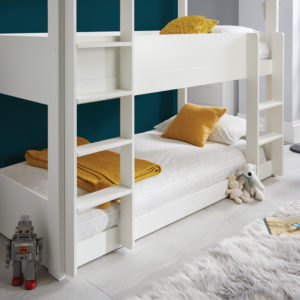 2Snowdon 3 tier bunk bed Ladders