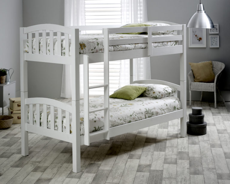 Mya bunk