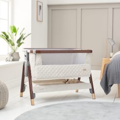 CoZee Luxe Bedside Crib Walnut Cream Hero