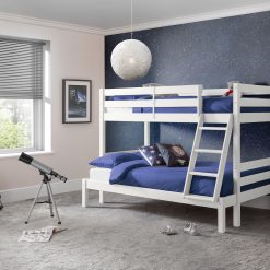 MER001 Merlin Triple Sleeper White Roomset 1