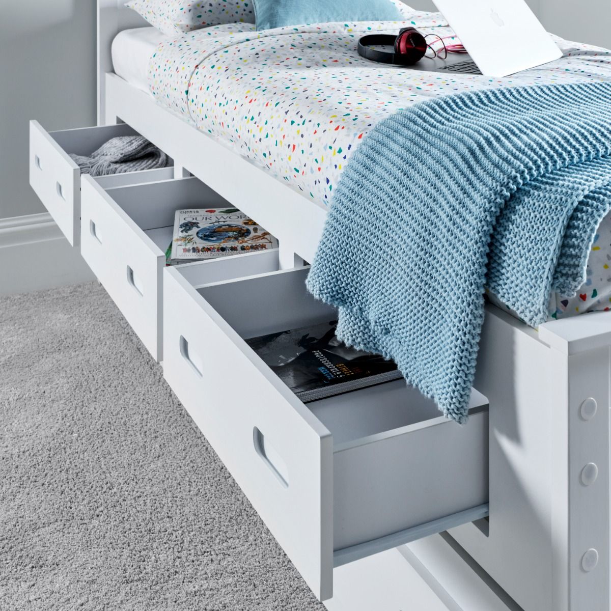 zara drawer detail 1